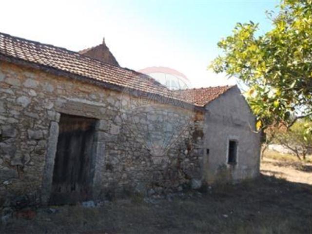 Moradia T3 à venda em Pombal