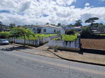 Moradia T3 à venda em Ponta Delgada