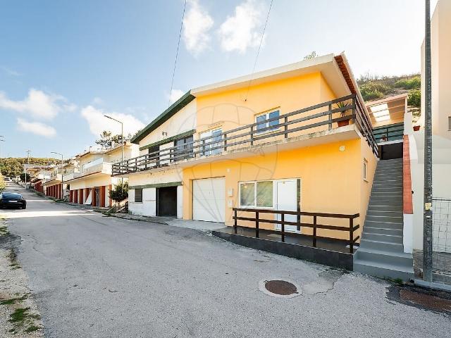 Moradia T3 à venda em Pataias e Martingança, Alcobaça RE/MAX Portugal
