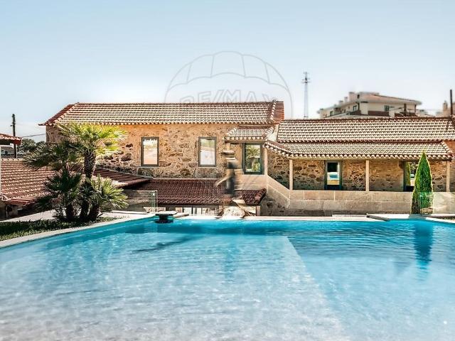Moradia T3 à venda em Paços de Brandão, Santa Maria da Feira RE/MAX Portugal