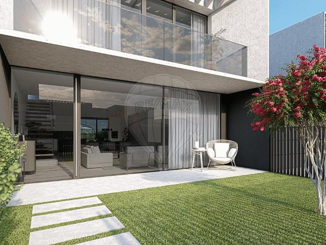 Moradia T3 à venda em Palmeira, Braga RE/MAX Portugal