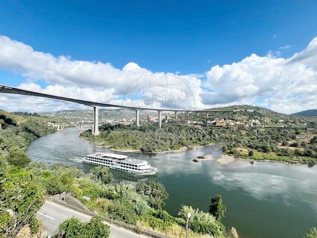 Moradia T3 à venda em Parada do Bispo e Valdigem, Lamego RE/MAX Portugal