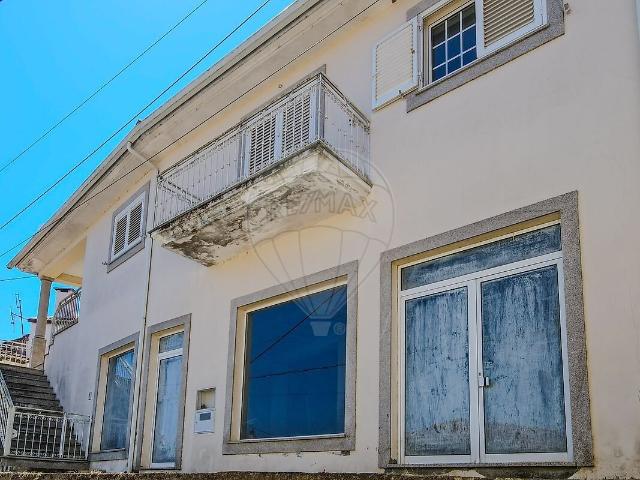 Moradia T3 à venda em Penajóia, Lamego RE/MAX Portugal