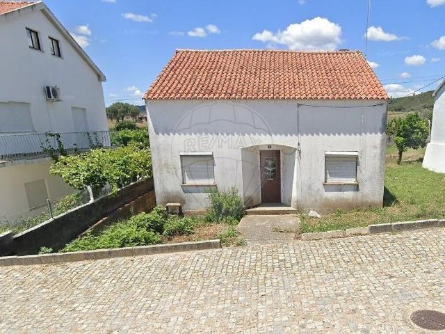Moradia T3 à venda em Perais, Vila Velha de Ródão RE/MAX Portugal