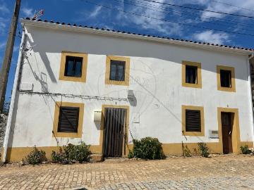 Moradia T3 à venda em Perdigăo
