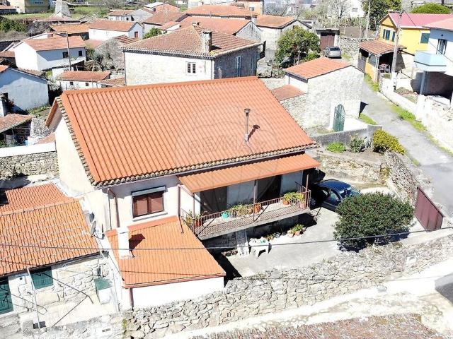 Moradia T3 à venda em Pinheiro, Oliveira de Frades RE/MAX Portugal
