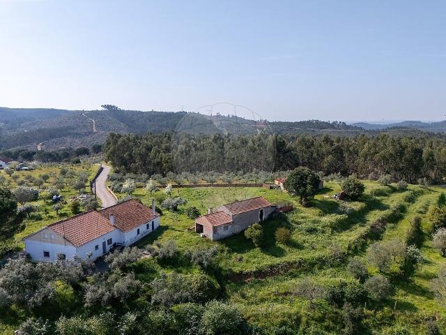 Moradia T3 à venda em Praia do Ribatejo, Vila Nova da Barquinha RE/MAX Portugal
