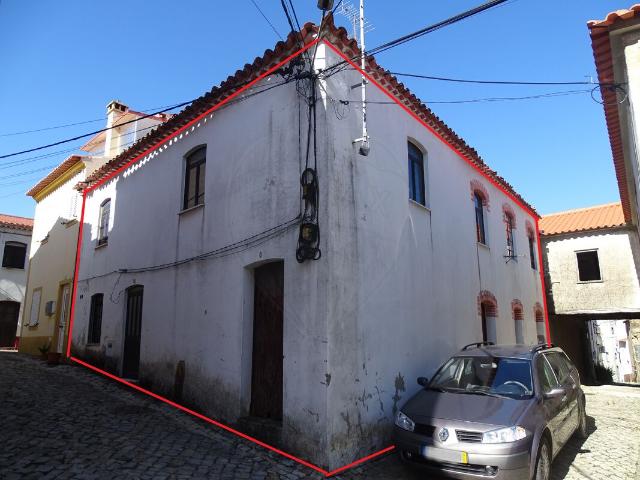 Moradia T3 à venda em Proença a Nova