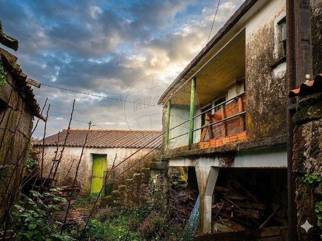 Moradia T3 à venda em Queirã, Vouzela RE/MAX Portugal