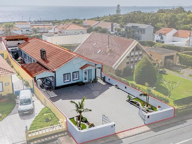 Moradia T3 à venda em Rosto de Cão Livramento, Ponta Delgada RE/MAX Portugal