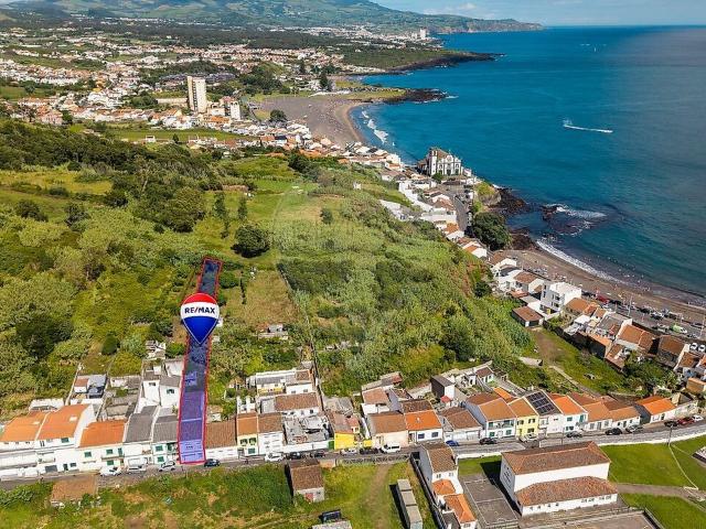 Moradia T3 à venda em Rosto de Cão São Roque, Ponta Delgada RE/MAX Portugal