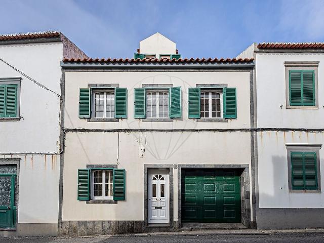 Moradia T3 à venda em Rosto de Cão São Roque, Ponta Delgada RE/MAX Portugal