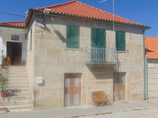 Moradia T3 à venda em Rabaçal, Mêda RE/MAX Portugal