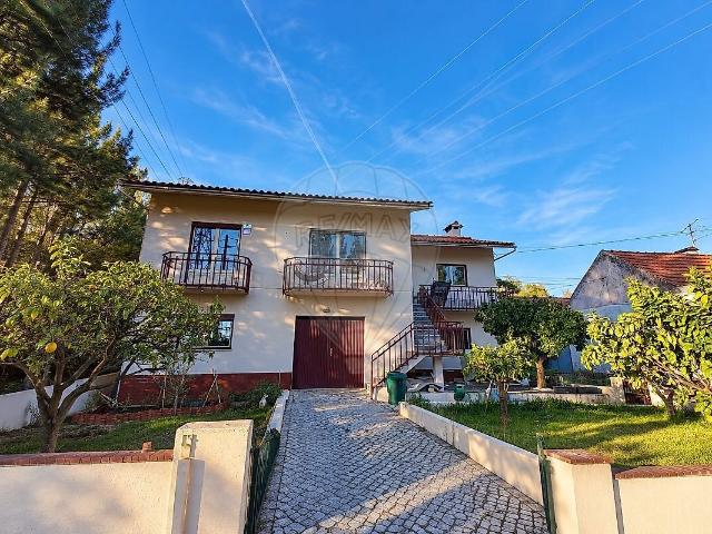 Moradia T3 à venda em Reguengo do Fetal, Batalha RE/MAX Portugal
