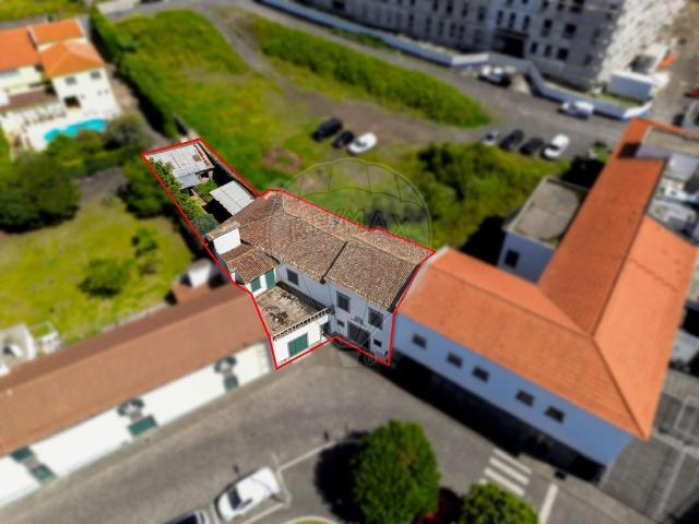 Moradia T3 à venda em Ribeira Grande