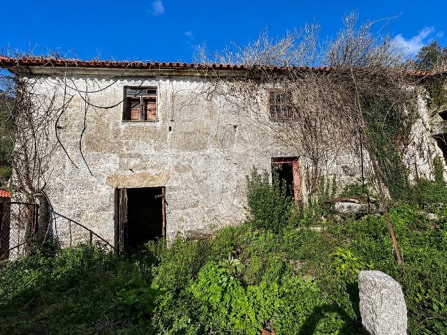 Moradia T3 à venda em Rio Frio, Arcos de Valdevez RE/MAX Portugal