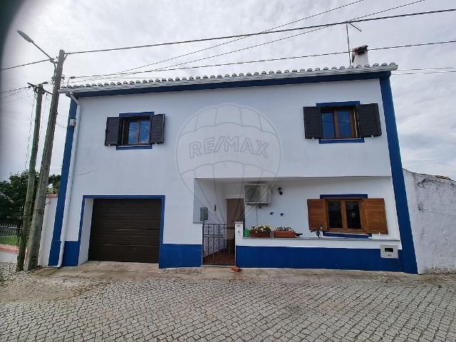Moradia T3 à venda em Tolosa, Nisa RE/MAX Portugal