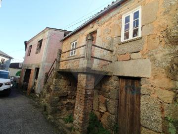 Moradia T3 à venda em Tondela