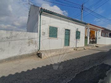 Moradia T3 à venda em Torres Novas
