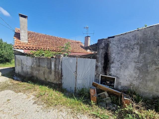 Moradia T3 à venda em Tapéus, Soure RE/MAX Portugal