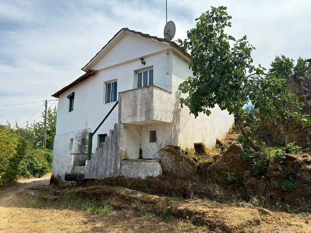 Moradia T3 à venda em Telões, Vila Pouca de Aguiar RE/MAX Portugal