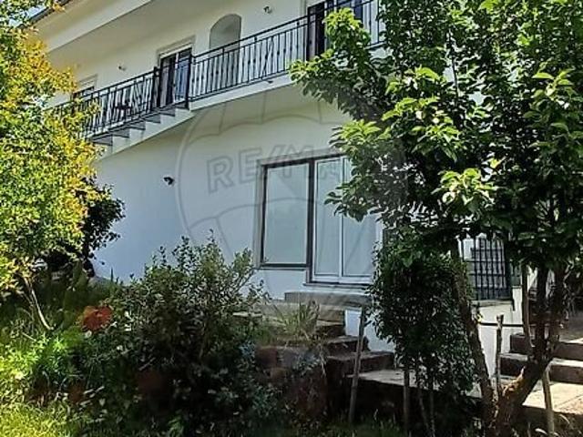 Moradia T3 à venda em Travanca de Lagos, Oliveira do Hospital RE/MAX Portugal