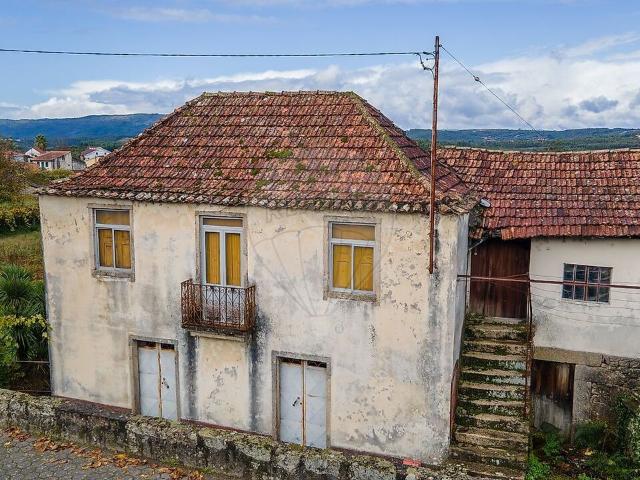 Moradia T3 à venda em Vouzela