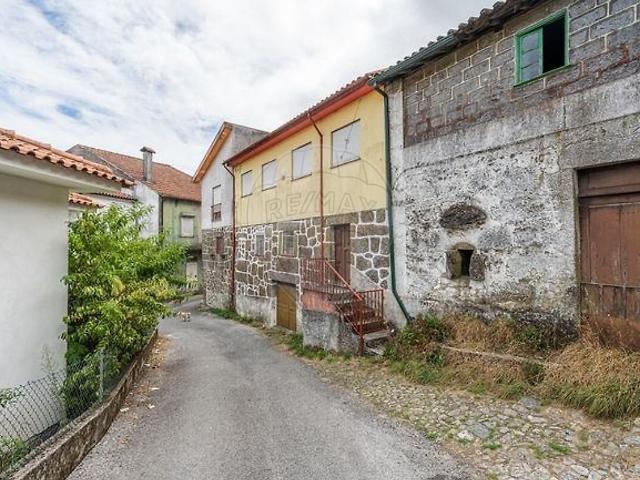 Moradia T3 à venda em Vade, Vila Verde RE/MAX Portugal