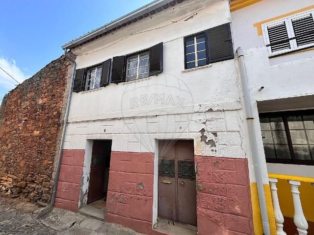 Moradia T3 à venda em Vale da Senhora da Póvoa, Penamacor RE/MAX Portugal