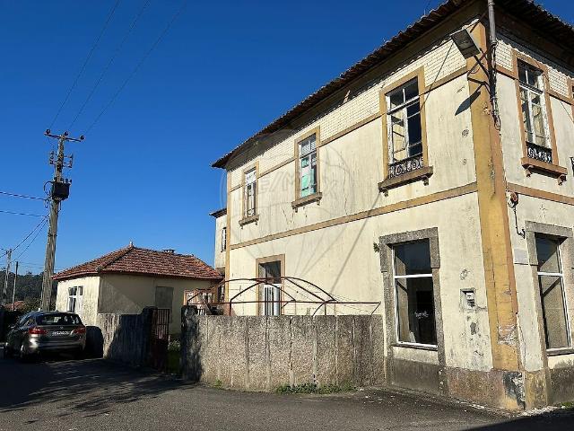 Moradia T3 à venda em Valença
