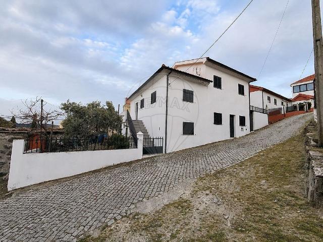 Moradia T3 à venda em Valença do Douro, Tabuaço RE/MAX Portugal
