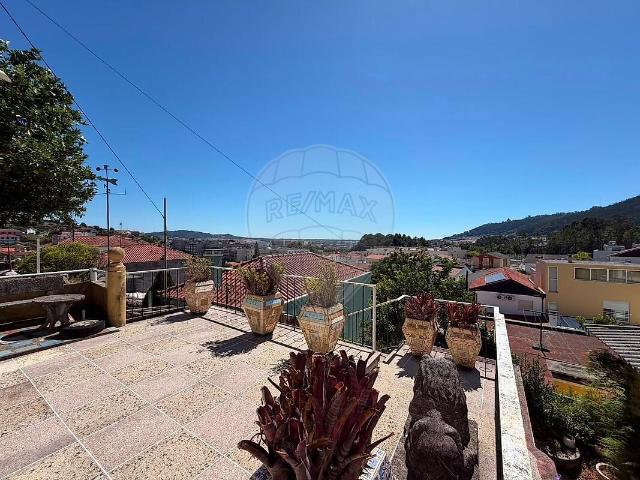 Moradia T3 à venda em Viana do Castelo Santa Maria Maior e Monserrate e Meadela, Viana do Castelo RE/MAX Portugal