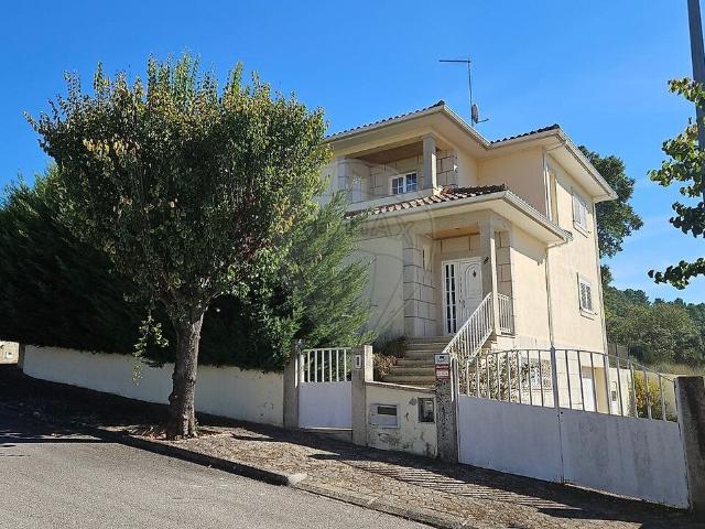 Moradia T3 à venda em Vidago Vidago, Arcossó, Selhariz e Vilarinho das Paranheiras, Chaves RE/MAX Portugal