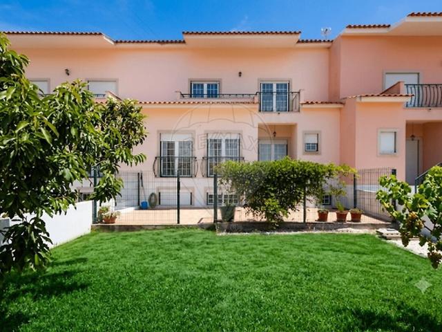 Moradia T3 à venda em Vieira de Leiria, Marinha Grande RE/MAX Portugal