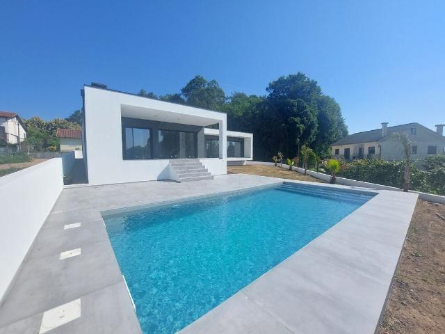 Moradia T3 à venda em Vila Verde