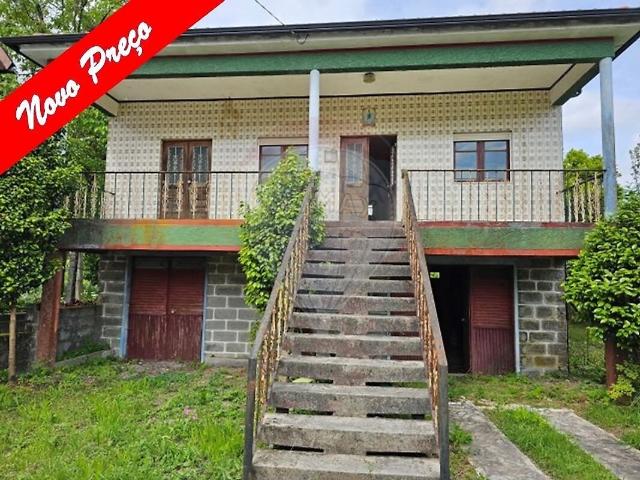 Moradia T3 à venda em Vila Chã São João Baptista e Santiago, Ponte da Barca RE/MAX Portugal