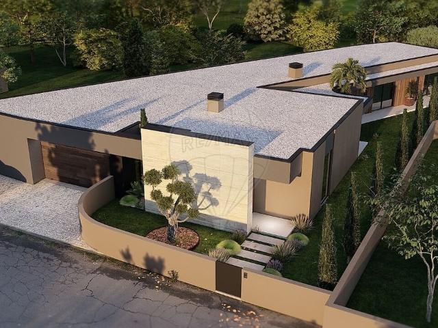 Moradia T3 à venda em Vila de Prado, Vila Verde RE/MAX Portugal