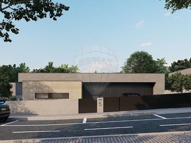 Moradia T3 à venda em Vila de Prado, Vila Verde RE/MAX Portugal