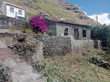 Moradia T3 à venda em Vila do Porto