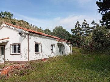 Moradia T3 à venda em Vila do Porto