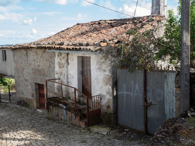 Moradia T3 à venda em Vila Flor