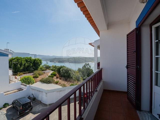 Moradia T3 à venda em Vila Nova de Milfontes, Odemira RE/MAX Portugal