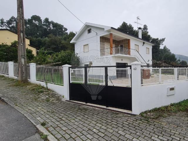 Moradia T3 à venda em Vila Nova de Cerveira