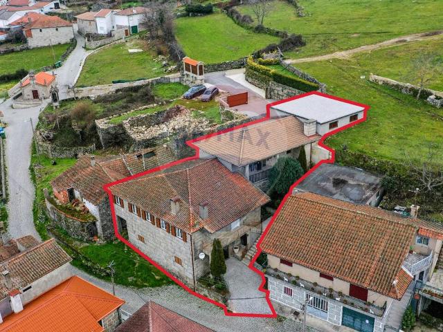 Moradia T3 à venda em Vila Pouca de Aguiar
