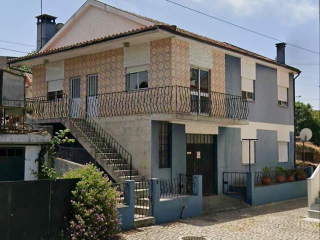 Moradia T3 à venda em Vila Real