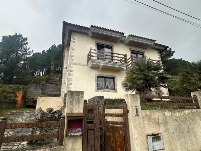 Moradia T3 Alijó