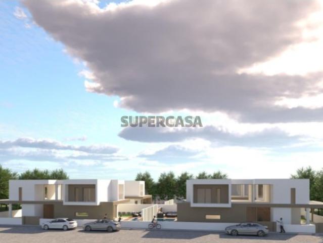 Moradia T3 Aroeira em condominio Homogeneo com acabamentos gama alta