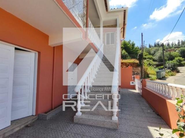 Moradia T3 C/ Garagem, Cave, Terraço e Logradouro