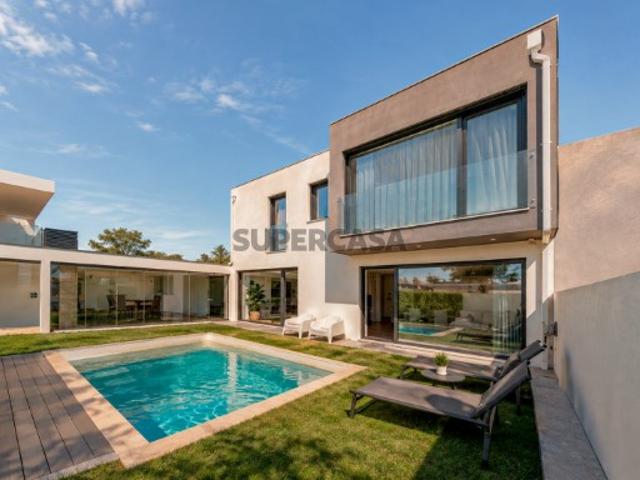 Moradia T3 c/ piscina e barbecue | Cascais