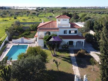 Moradia T3 c/ Piscina e Garagem 165m² Altura